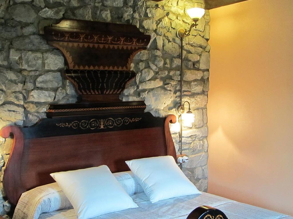Mas Pineda Villa Oix Room photo